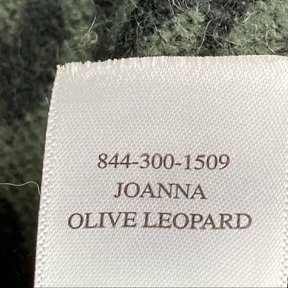 RAILS Wool/Alpaca Blend Joanna Animal Print Crewneck Sweater in Olive Leopard - Picture 8 of 12